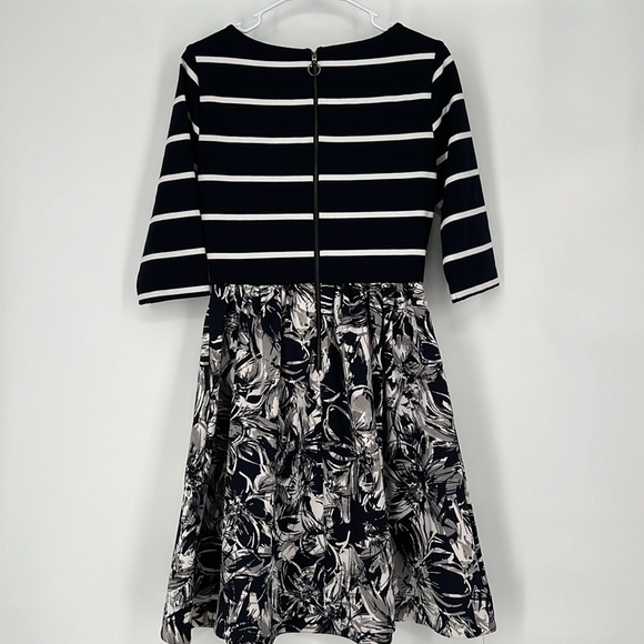 TAYLOR DRESS‎ - Picture 2 of 10